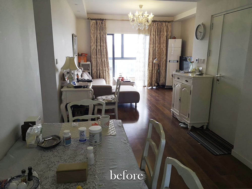 living dining room before staging